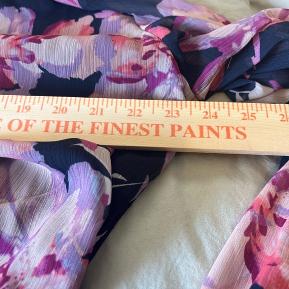 Socialite Pink and Black Floral Mini Dress in like new condition - Picture 5 of 8